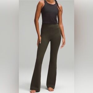 Lululemon Womens Groove Flared Super High-Waist Leggings Size 4 Nulu Dark Olive